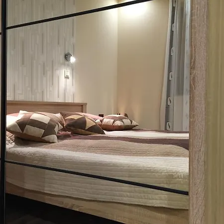 Solaris-szeged Apartman * Segedin